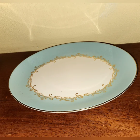 Vintage Lifetime Wedding China Co. Semi-Vitreous Gold Turquoise Crown Set